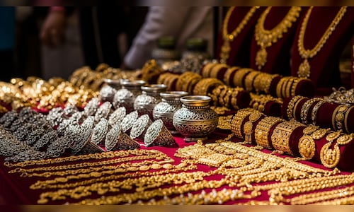 MCX gold slips below ₹1.59 lakh per 10 grams, silver declines nearly 1%