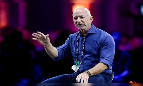 Jeff Bezos likens AI boom to the 1990s biotech bubble, says society will benefit anyway