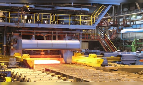 JSW Steel Q4 revenue tops estimates, margin expands; dividend declared