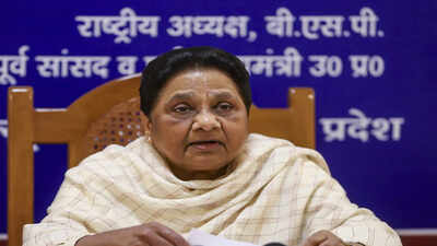 'Not an authorised delegation': Congress issues show-cause notices after its Dalit leaders visit Mayawati's house | India News