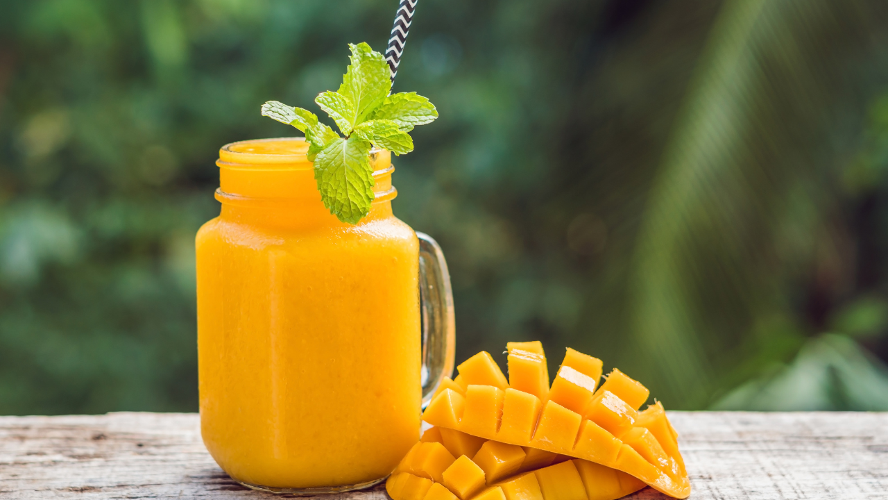 How to make thick mango shake at home