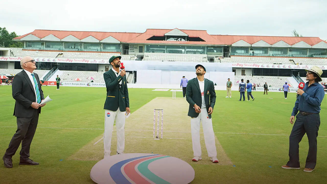 Bangladesh 0/0 in 0.1 Overs | BAN vs PAK, 2nd Test Live Score: Pakistan captain Shan Masood wins toss, opts to field against Bangladesh