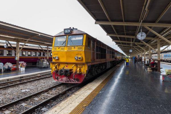 7 railway stations in India with unbelievable colonial history