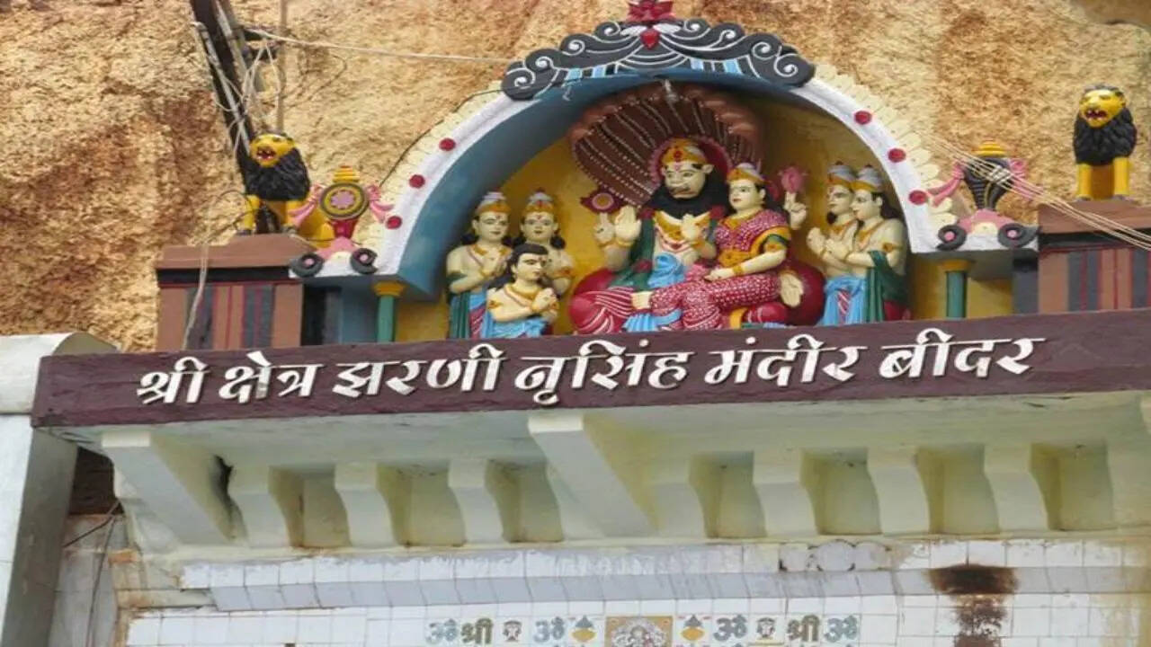 Jharni Narasimha Swamy Temple: Is this the most unique temple ‘darshan’ in India?