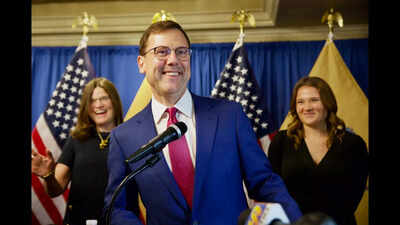 Mystery over missing US politician as he's still trading stocks and making calls from undisclosed location