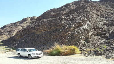 Why geologists are obsessed with this giant slice of ocean crust in Oman |