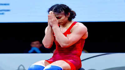 'I will establish my innocence': Vinesh Phogat responds to WFI show-cause notice | More sports News