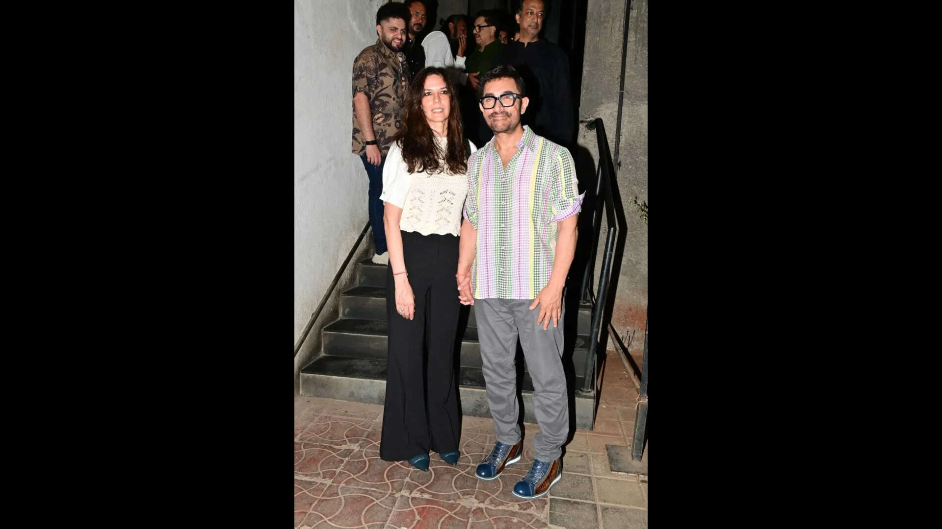Aamir Khan holds hands with girlfriend Gauri Spratt as they attend Ashoke Pandit's birthday celebration - PICS |