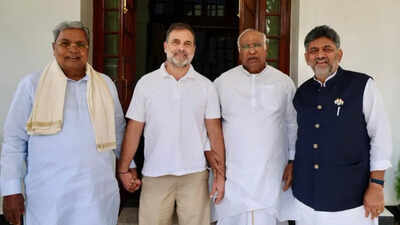 Karnataka CM-designate Shivakumar, Siddaramaiah hold high-level meet with Kharge, Rahul over Cabinet plan | India News