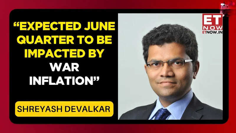 ET Now Exclusive | Large caps set for a comeback as earnings growth picks up; Axis MF's Shreyash Devalkar decodes market trends - Markets