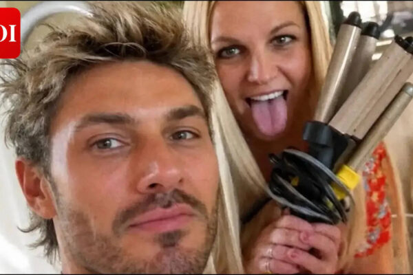 Britney Spears sports a new hairstyle after DUI case; Chris Appleton calls her ‘one of the most genuinely kind and gentle souls’ |