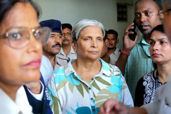 Giribala Singh Accuses Lawyer of Assault in Twisha Sharma Case | India News