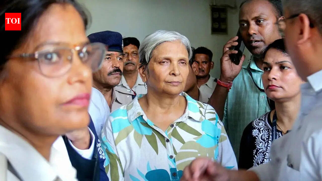 Giribala Singh Accuses Lawyer of Assault in Twisha Sharma Case | India News
