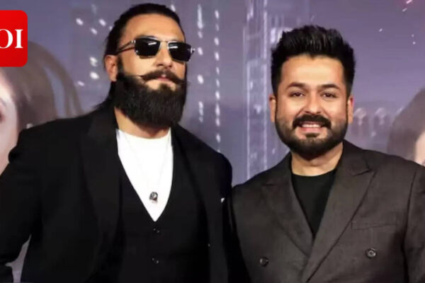 Ranveer Singh and Aditya Dhar took smaller fees and benefited from backend profit-sharing deals on Dhurandhar as costs doubled: Producer | Hindi Movie News