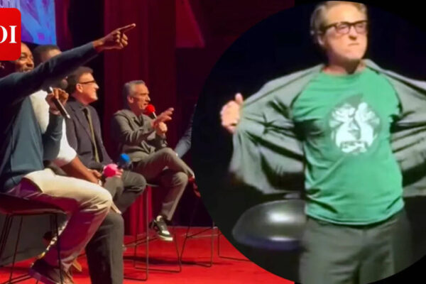 Robert Downey Jr surprises fans at SXSW 'Avengers: Infinity War' screening; Russo Brothers tease MAJOR changes in 'Avengers: Doomsday' |