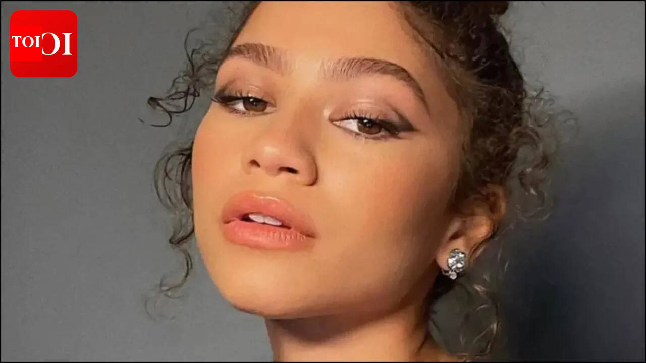 Zendaya Quote: Quote of the day by Zendaya: ‘Don't try so hard to fit in, and certainly don't try so hard to be different, just try hard to be you’ | English Movie News