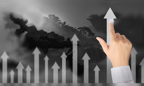 Devang Mehta prefers capital market stocks over IT sector