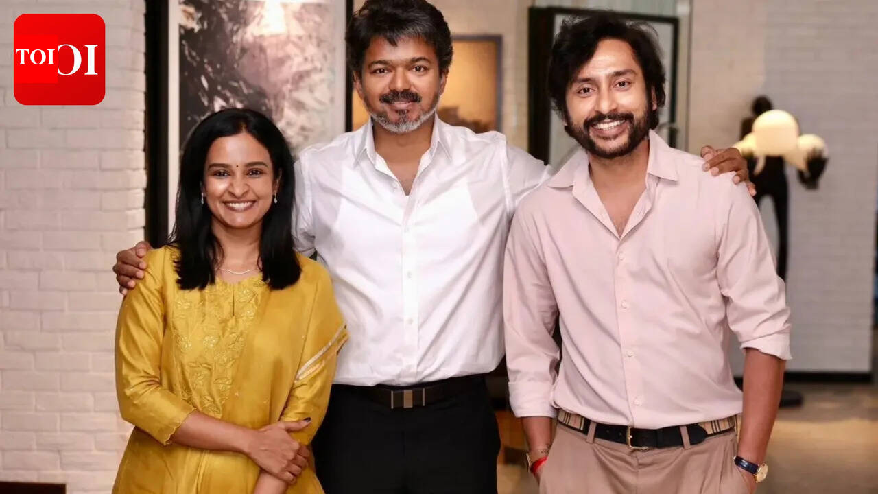 Rj Balaji: 'Karuppu' director RJ Balaji praises CM Vijay after special meeting; Emotional post sparks debate | Tamil Movie News