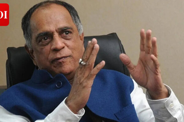 Pahlaj Nihalani Death News: Film producer and ex-CBFC chief Pahlaj Nihalani passes away due to liver cirrhosis | Hindi Movie News