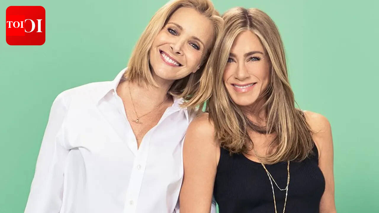 Lisa Kudrow FINALLY watches 'Friends' two decades after finale; praises Jennifer Aniston and calls Brad Pitt hilarious﻿ |