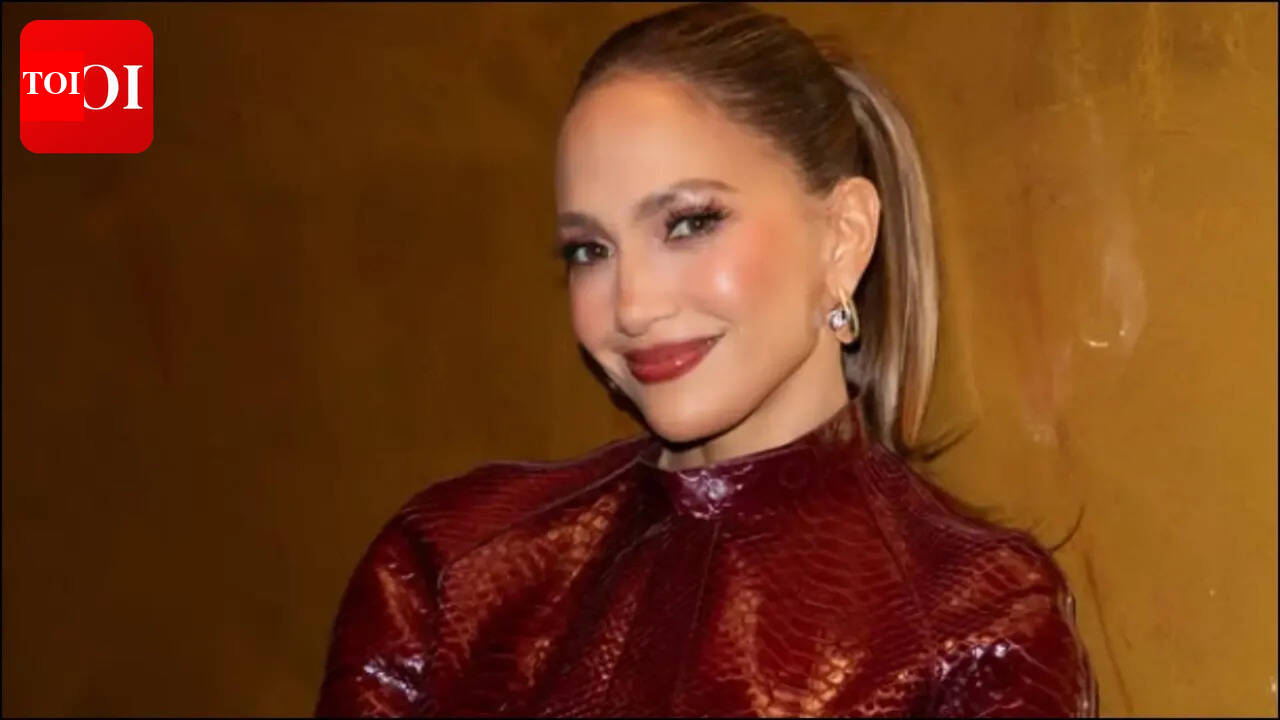 Jennifer Lopez Quote: Quote of the day by Jennifer Lopez: ‘You only really learn in this world from the mistakes you make….that’s when you grow’ |