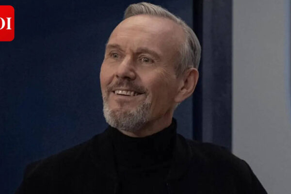 Anthony Head, known for 'Buffy the Vampire Slayer,' passes away at 72; Sarah Michelle Gellar pays tribute |