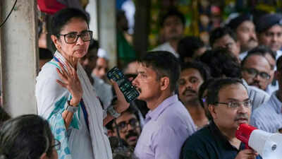 TMC’s LS unit stares at split: Facing desertion by MPs, Mamata Banerjee clips Abhishek’s wings; what we know | Kolkata News