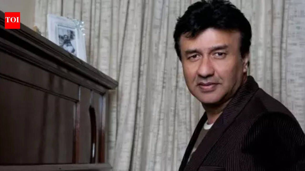 'Dharam Ji was very fond of my music': Anu Malik recalls how late Dharmendra loved his 'Yamla Pagla Deewana' song 'Tinku Jiya' | Hindi Movie News