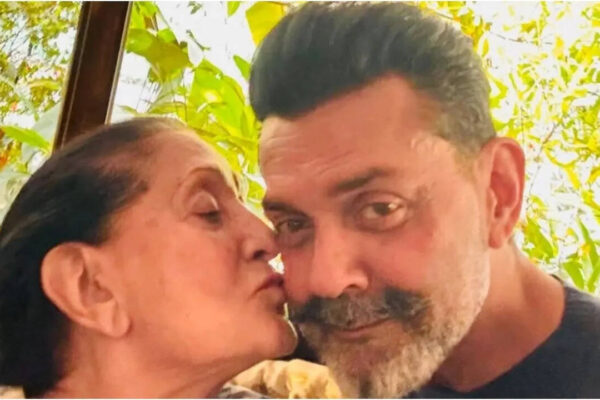 Sunny Deol: ‘So Happy Bob’: Sunny Deol shares RARE photo of Bobby Deol and mother Prakash Kaur to celebrate ‘Bandar’ success | Hindi Movie News