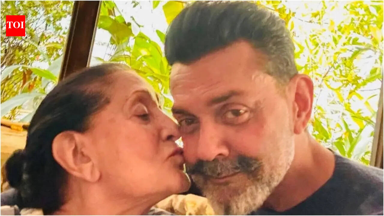 Sunny Deol: ‘So Happy Bob’: Sunny Deol shares RARE photo of Bobby Deol and mother Prakash Kaur to celebrate ‘Bandar’ success | Hindi Movie News