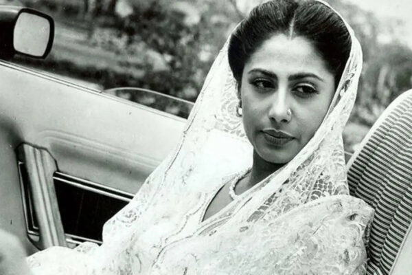 Smita Patil: When Smita Patil slammed Bollywood's double standards and said 'Hero ko toh nanga dikha nahi sakte' | Hindi Movie News