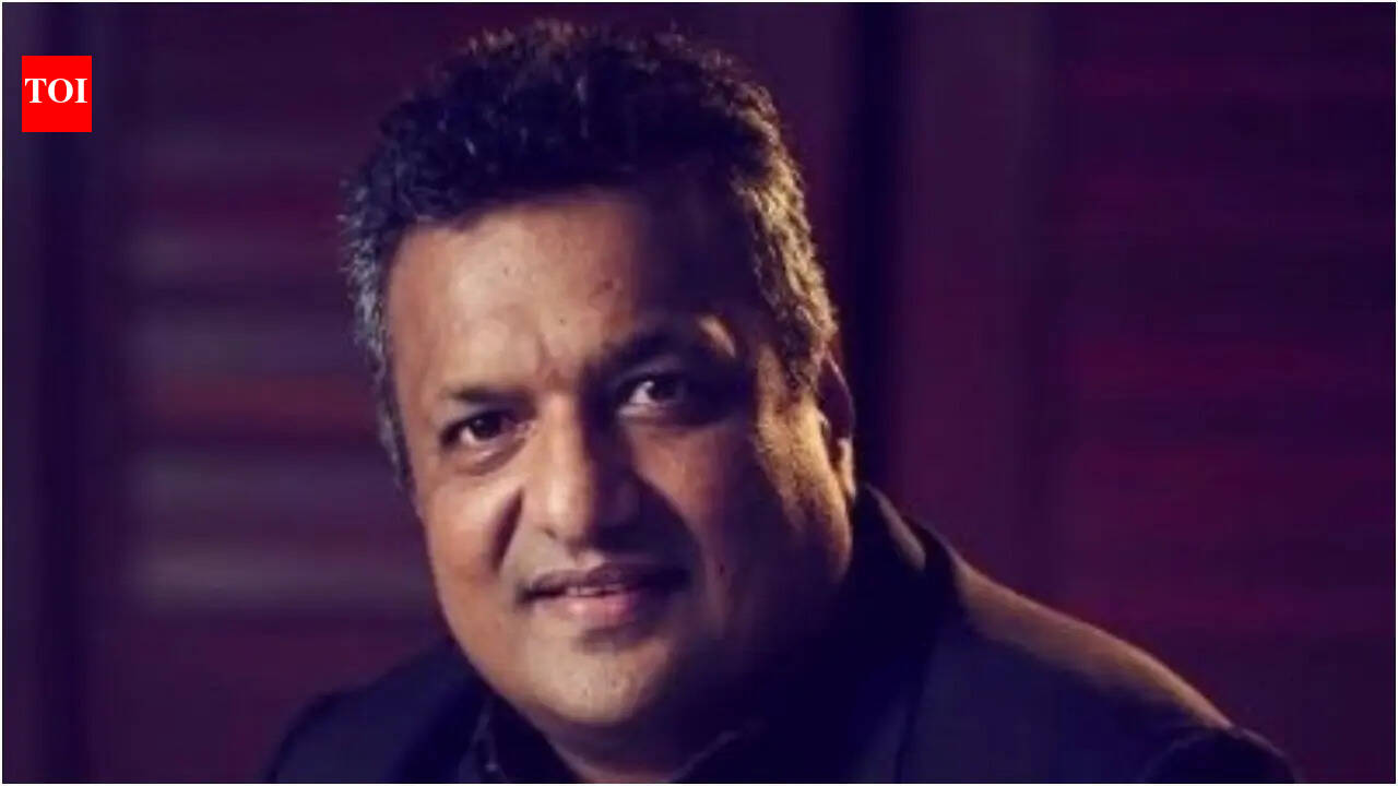 Sanjay Gupta: As Janhvi Kapoor gets trolled, Sanjay Gupta says social media is 'literally destroying' actors' careers | Hindi Movie News