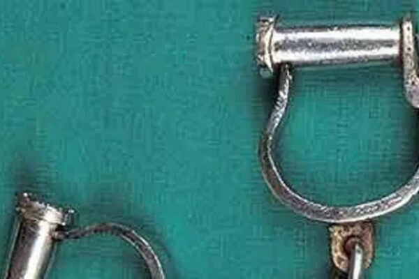 DRI busts gold smuggling racket at Mumbai airport; arrests BJP worker and 6 others, seizes contraband worth Rs 5 crore | Mumbai News