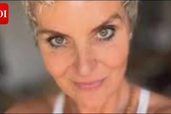Tracy Shaw Cancer Treatment: Tracy Shaw breaks down after talking up about cancer treatment: Says ‘There’s no strength left’ | English Movie News