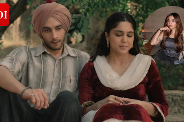 Aaliyah Kashyap: 'Main Vaapas Aaunga': Aaliyah Kashyap calls Vedang Raina, Sharvari starrer 'beautiful and hard-hitting', rates it '10/10' | Hindi Movie News