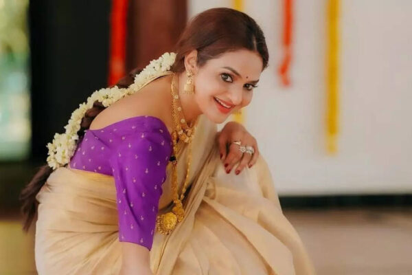 Madhoo recalls Sridevi meeting, says 'I was and still am Sriji’s biggest fan' |