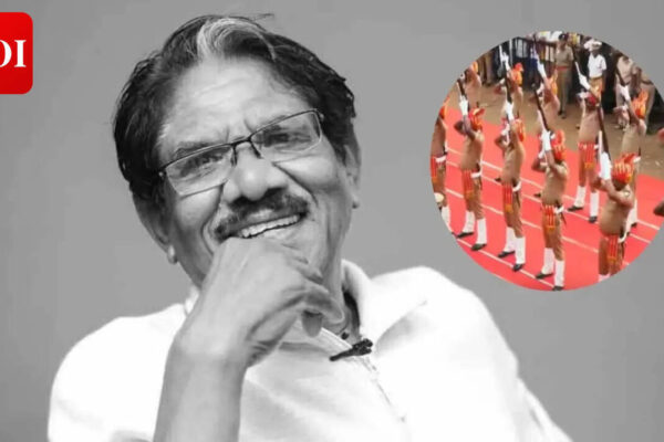 Bharathiraja cremated with full state honours in Theni, as 72-gun salute marked his final farewell | Tamil Movie News