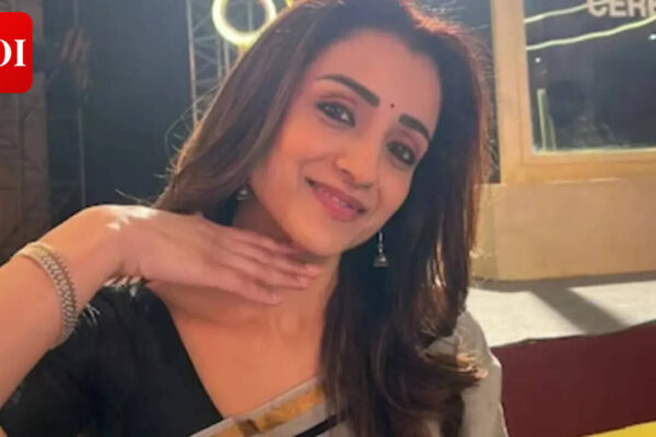 Trisha reveals the secret behind her toned body at 43: Here's what keeps the 'LEO' star fit and strong | Tamil Movie News