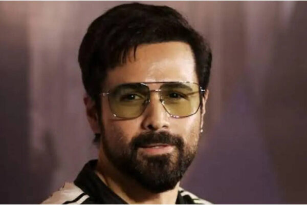 Emraan Hashmi's film shoot in Haridwar faces trouble, the 'cafe and bar' signboard triggers uproar, video goes viral |
