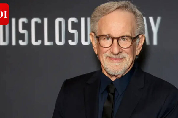 Steven Spielberg reveals childhood inspiration behind sci-fi thriller 'Disclosure Day': 'I developed a curiosity about what is happening in the stars' |