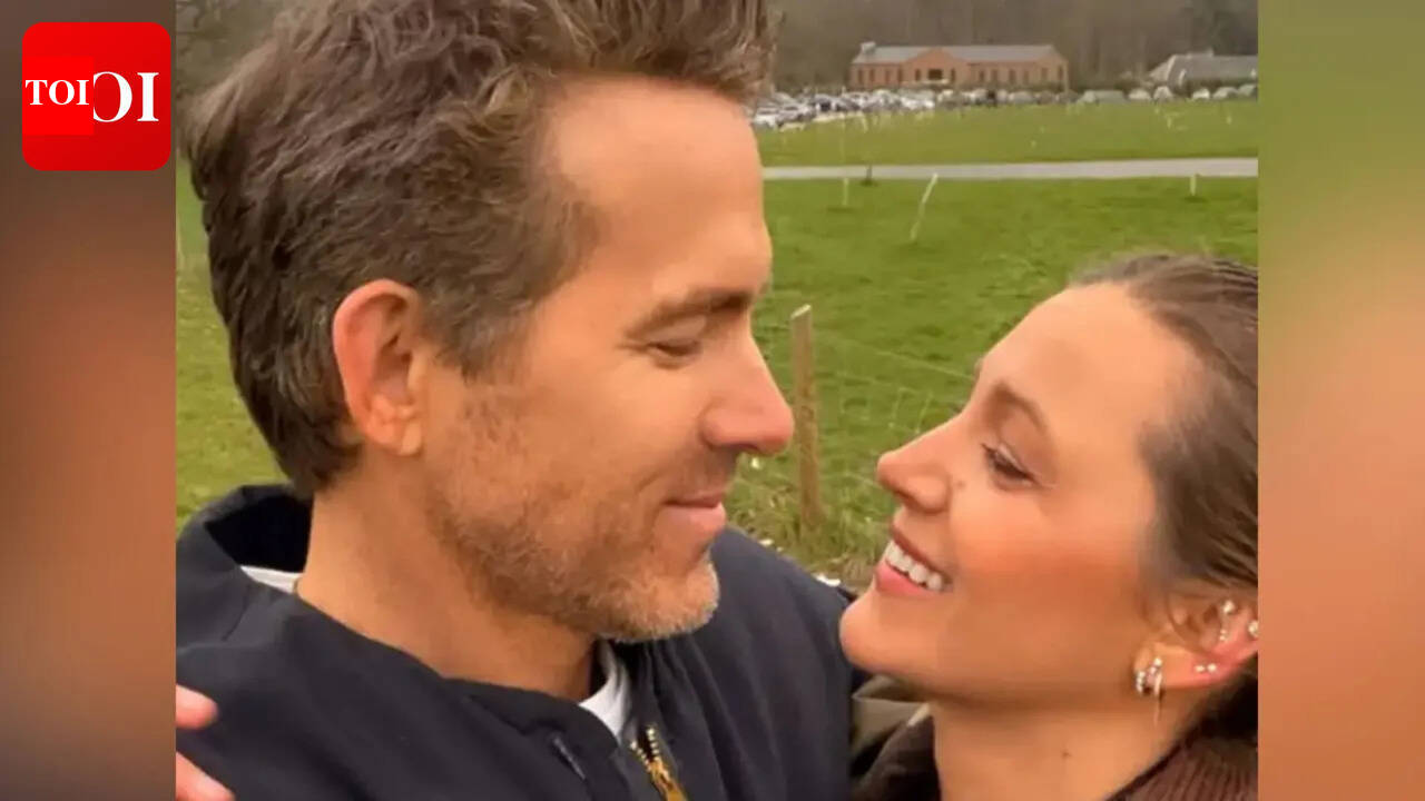 Ryan Reynolds gives Blake Lively a piggyback ride on a PDA-filled date night in New York City |