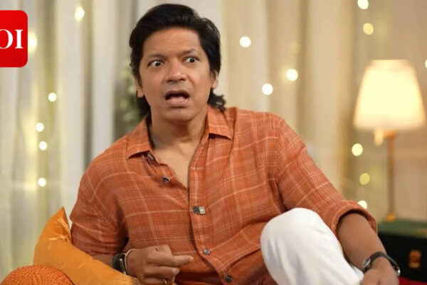 Shaan recalls losing his father at 13, selling cable TV connections and working odd jobs to support family: 'My mother raised us single-handedly' | Hindi Movie News