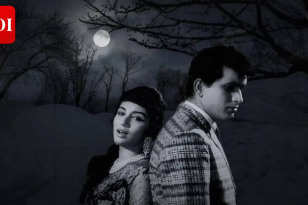 Manoj Kumar: This superstar spotted a real female beggar outside Taj Hotel, cast her in his film, it later became a cult classic |