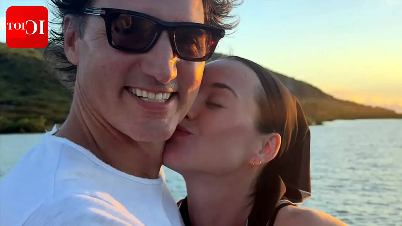 Katy Perry and Justin Trudeau spotted on PDA-filled park date; couple get intimate on day out with daughter Daisy Dove - WATCH |