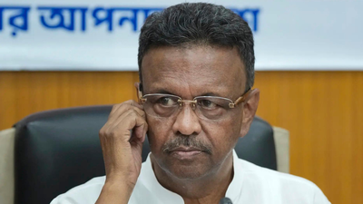 '100% with development': Mamata aide Firhad Hakim praises Suvendu Adhikari amid TMC rebellion | India News