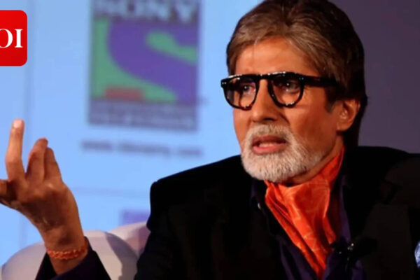 'We boycotted Amitabh Bachchan for a month': Celebrity photographer Ramakant Munde recalls the controversy that upset photographers | Hindi Movie News