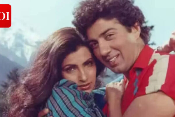Sunny Deol and Dimple Kapadia's unspoken rule: 'We were told not to take their pictures together,' reveals paparazzo Ramakant Munde | Hindi Movie News