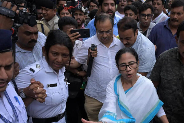 State govt replaces Mamata’s longtime guards, ex-CM rejects new detail | Kolkata News