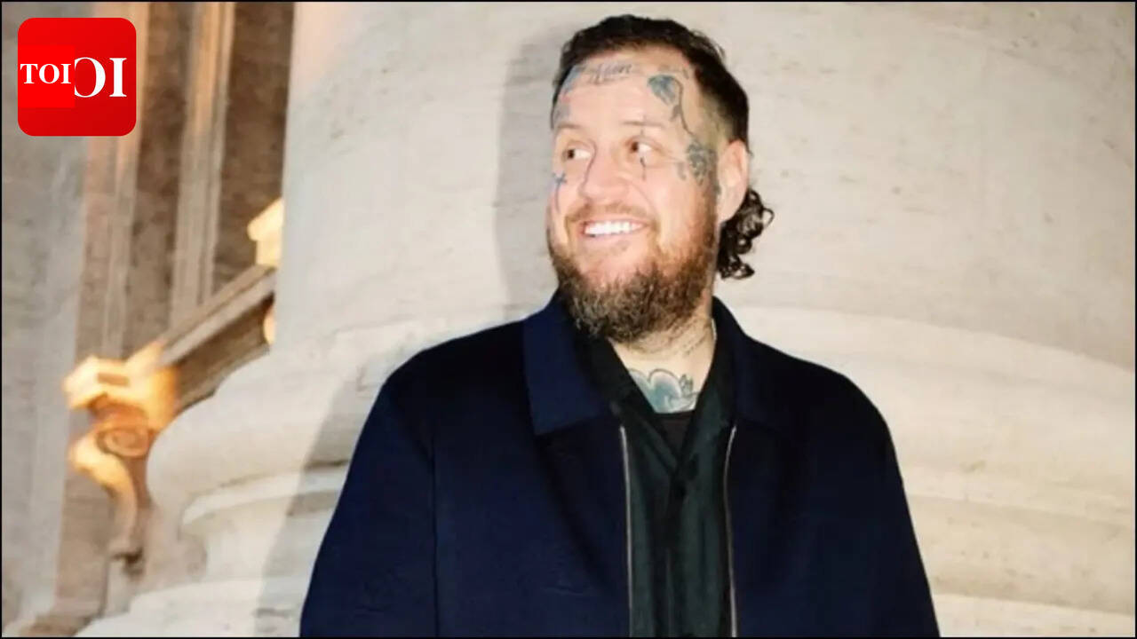 Jelly Roll: Video of Jelly Roll's recent hospital visit resurfaces following divorce from Bunnie XO |