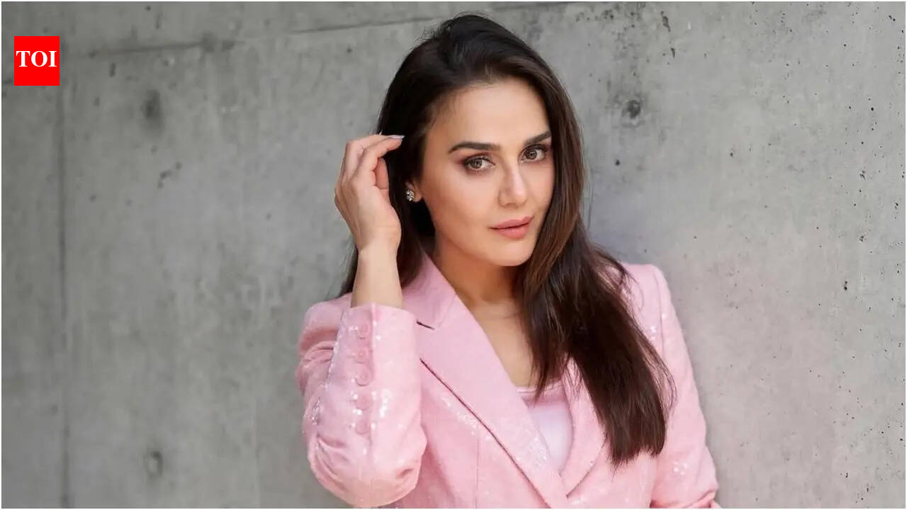 Preity Zinta moves into luxury Pali Hill flat, to pay Rs 6 lakh monthly rent |
